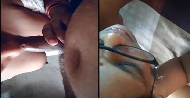 Desi Bhabhi Oral Sex Boobs Dikhakar Xxx Mms