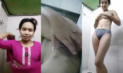 Young indian girl showing chut boobs